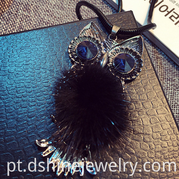 Metal Owl Necklace